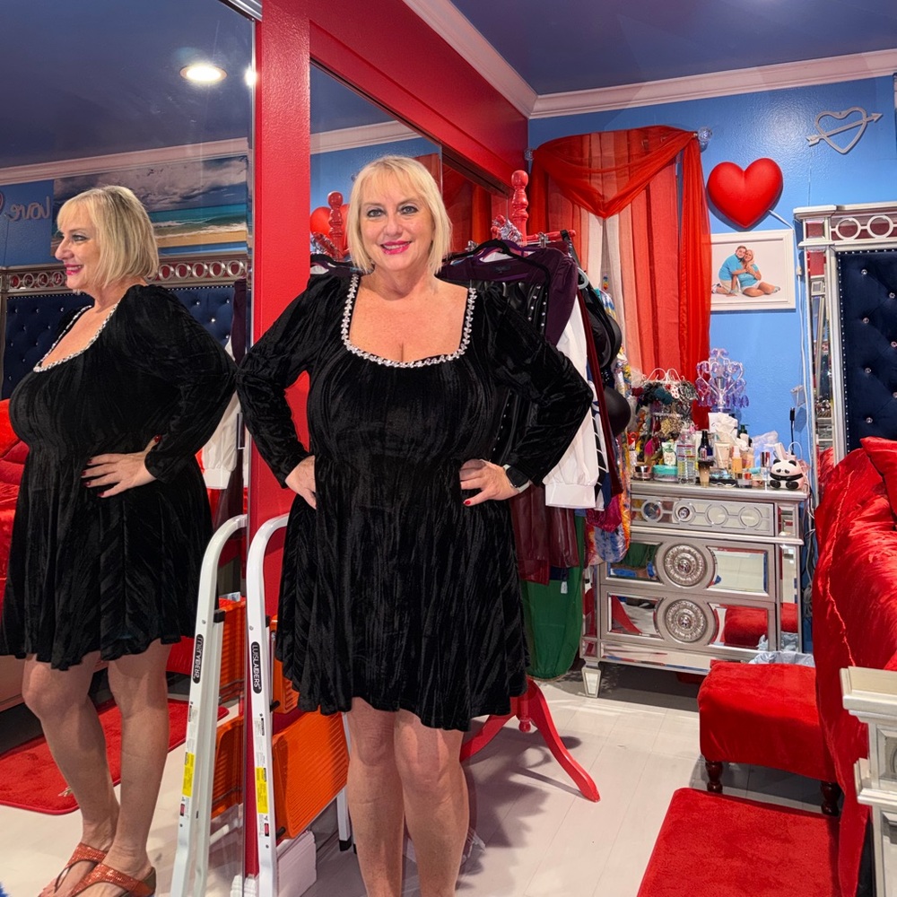 Elegant Black Velvet Dress